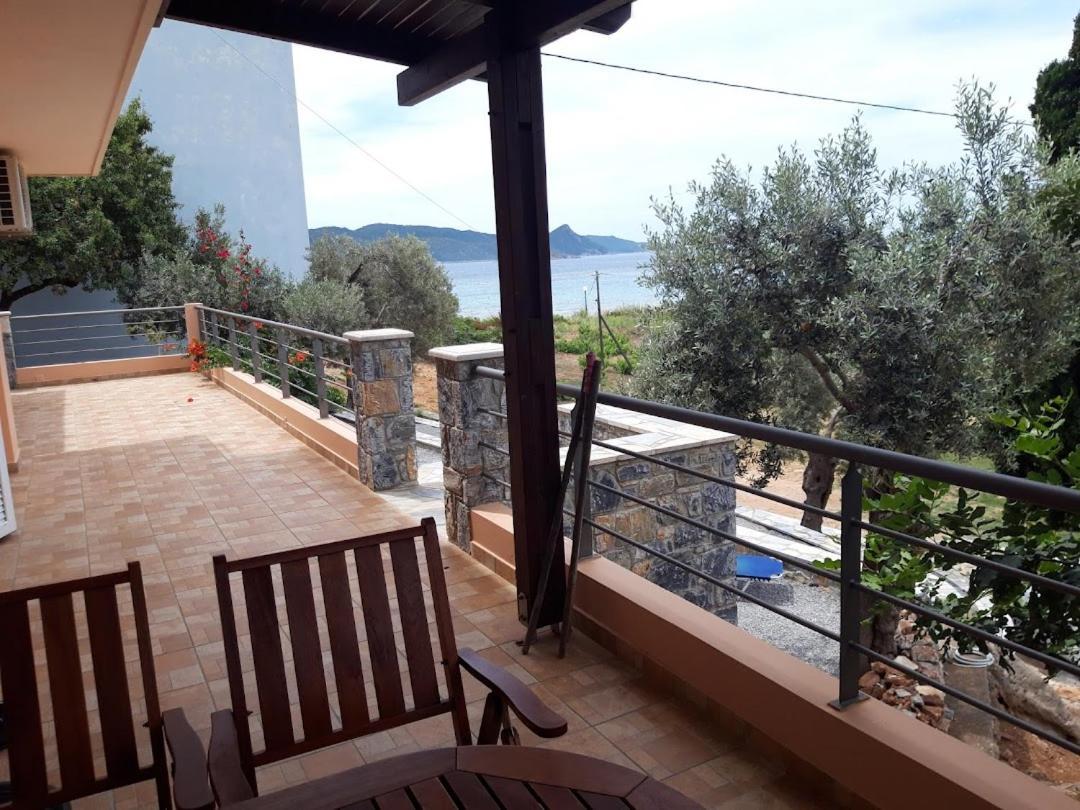 Thalatta Seaside Accommodation ซีลีอัมโมส ภายนอก รูปภาพ